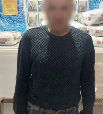 Бив співмешканку по обличчю та ображав: на Харківщині слідчі повідомили чоловіку про підозру