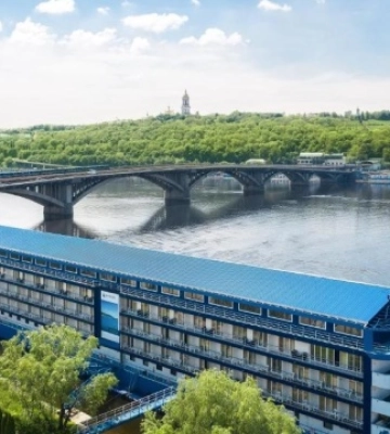 У Києві директор товариства незаконно заволодів судном «Готель Баккара»