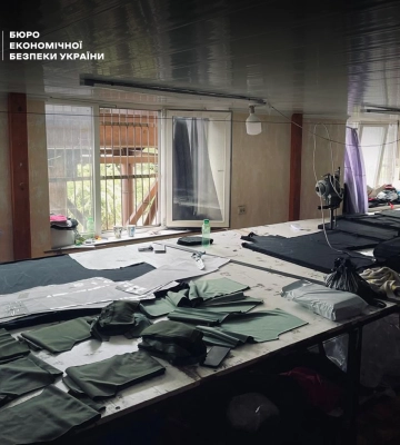 На Одещині викрито підпільне виробництво одягу всесвітньо відомих брендів