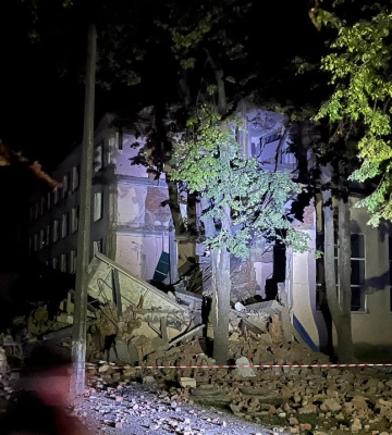 Вночі та зранку росіяни здійснили 9 обстрілів Сумщини: два КАБи на Суми