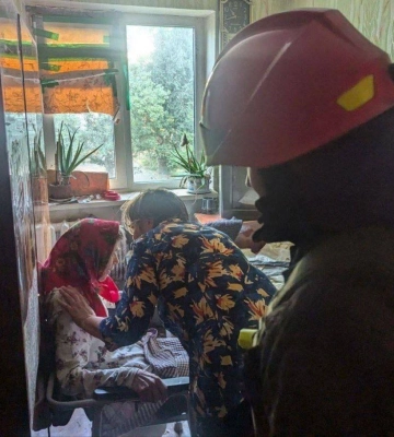 Окупанти вдарили по Кривому Рогу, є приліт у об&#039;єкт цивільної інфраструктури: постраждали п&#039;ять осіб. Фото