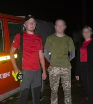 Калуські рятувальники надали допомогу туристу в горах
