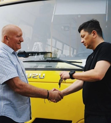 Ще шість громад Миколаївщини отримали шкільні автобуси