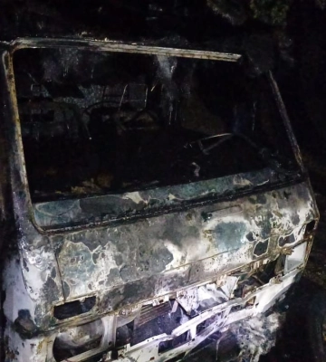У Києві підпалили авто ЗСУ: по &quot;гарячих&quot; слідах затримали двох зловмисників. Фото і відео