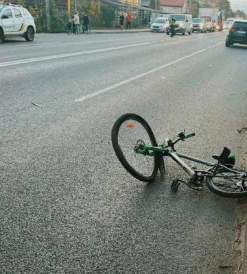 На Волині водій легковика збив хлопчика на велосипеді