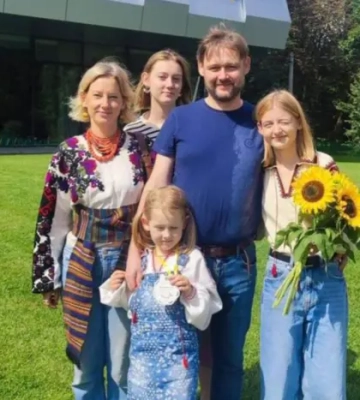 Батьки обожнювали одне одного і дітей: друзі загиблої родини Базилевичів поділилися спогадами