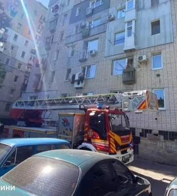 Із зачиненої квартири у Кропивницькому врятували маленьку дитину