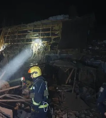 Росіяни завдали авіаудару по Сумах - в ОВА розповіли про жертви та руйнування