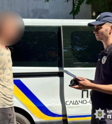В Одесі прямо посеред вулиці побили чоловіка