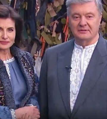 Порошенко показал свадебное фото по случаю 40-летия брака Порошенко показал свадебное фото по случаю 40-летия брака