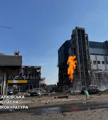 Зеленський поділився кадрами з Харкова: за тиждень по Україні вдарили 60 ракет