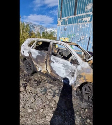 Вночі спалили автівку голови патронатної служби 93 ОМБр Карнаухової у Дніпрі. ВIДЕО