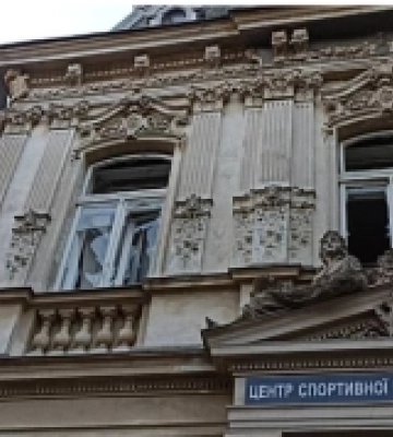 У Львові під час ракетної атаки росіян пошкоджені будівлі двох медзакладів