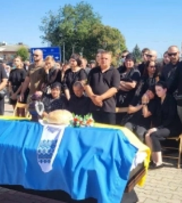 В Острозі похоронили 26-річного воїна-добровольця, якого в Полтаві вбила російська ракета