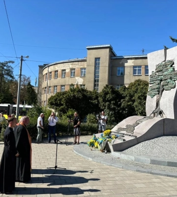 80-ті роковини примусового виселення українців: в Україні вшановують пам&#039;ять депортованих радянською владою