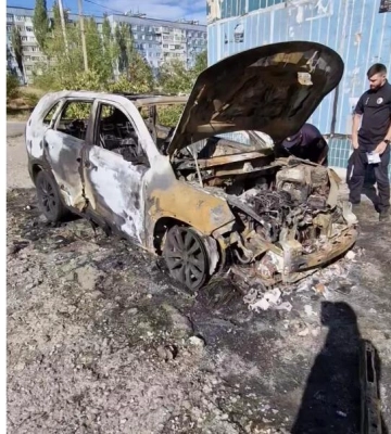 У Дніпрі спалили автівку голови патронатної служби 93 ОМБр 