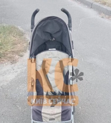 У Києві водій авто врізався у візочок з 3-річною дитиною на пішохідному переході. Фото і відео