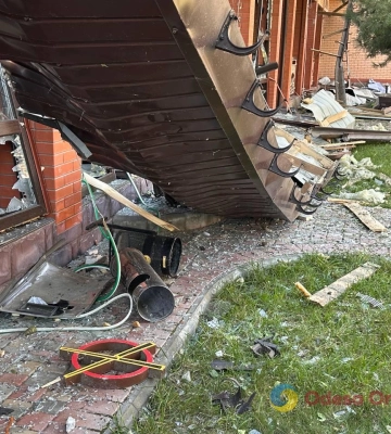 Росіяни дроном атакували готель в Одеській області