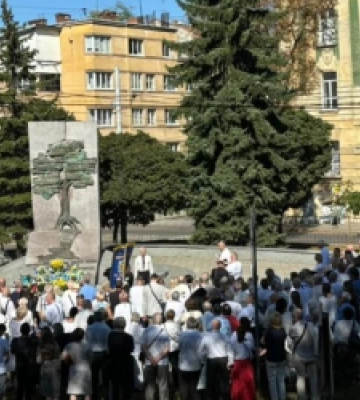 80-ті роковини примусового виселення українців: в Україні вшановують пам&#039;ять депортованих радянською владою