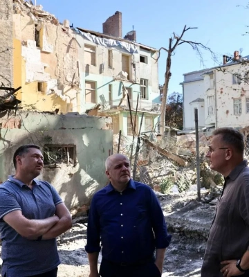 Спецуповноважений польського уряду прибув до Львова. Завтра доповість Туску про наслідки влучань російських ракет