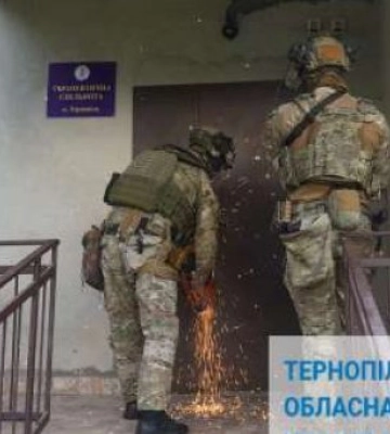 На Тернопільщині людей незаконно утримували у псевдореабілітаційному центрі: подробиці