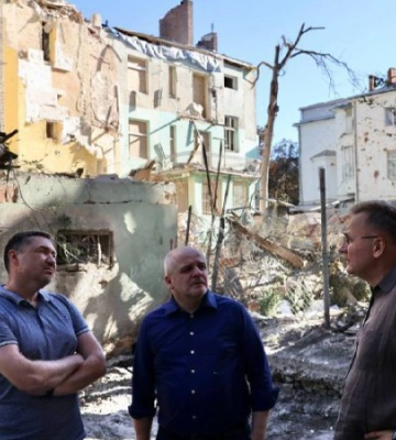 Спецуповноважений польського уряду прибув до Львова. Завтра доповість Туску про наслідки влучань російських ракет