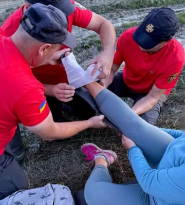 На полонині Свинянка у Карпатах травмувалася жителька Івано-Франківщини