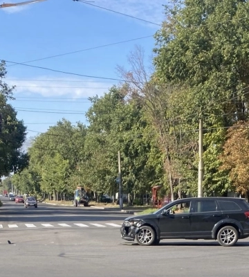 Два автомобіля зіштовхнулися у Черкасах