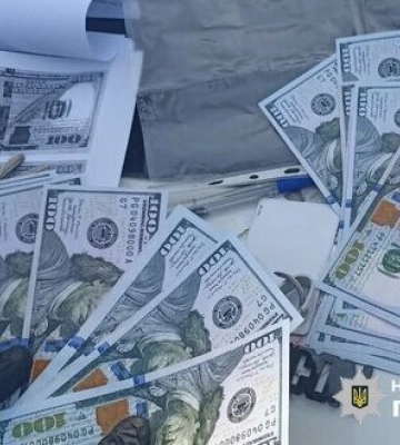Інспектор Львівської митниці організував "схему" для виїзду військовозобов’язаних за кордон, за "послугу" брав до $13 тис., - ДСР&amp;hellip;