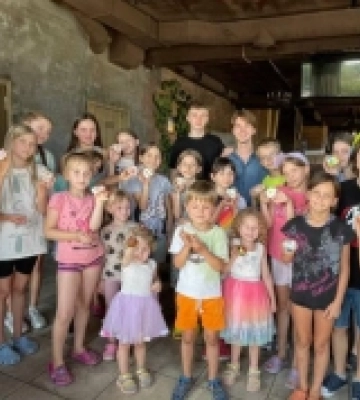 Як на Волині пройшов артреабілітаційний проєкт для дітей «Теплі долоні» – «Золотий мольберт». ВІДЕО