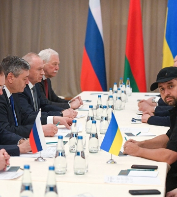 Шольц выступил за мирные переговоры между Украиной и РФ: в Бундестаге не разделили оптимизм