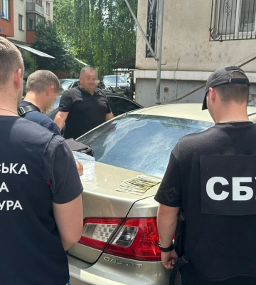 На Закарпатті перед судом постануть двоє посадовців ДСНС, які збирали «данину» з місцевих закладів харчування