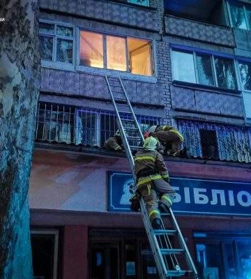 У Миколаєві шестирічний хлопчик випав з балкона — ДСНС