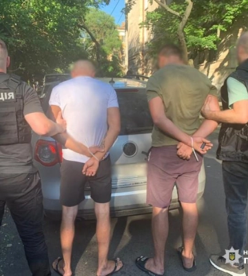 Жителі Одеси організували незаконне переправлення чоловіків через державний кордон України