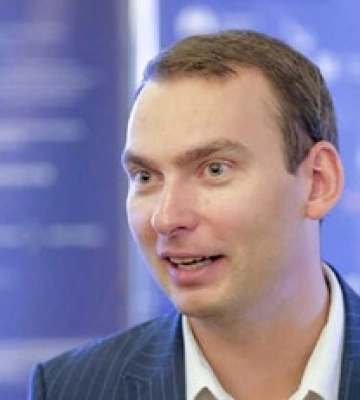 Тесть Железняка, на якого записано квартиру за 12 млн, засвітився у провадженні про незаконне вивезення зерна