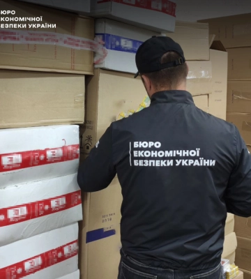 Судитимуть членів злочинної групи, які продавали контрабандні сигарети, провозячи їх через пункти пропуску півдня Одещини