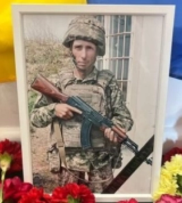 У Первомайській громаді попрощалися із воїном Сергієм Ковальовим