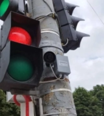 У Рівному впроваджують світлофори зі звуковими сповіщувачами для безпечного пересування