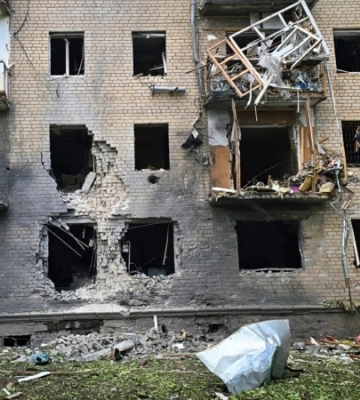 Внаслідок чергового російського обстрілу Херсона поранений місцевий житель