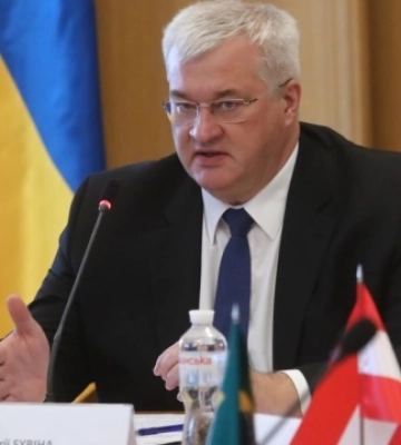 Сибіга обговорив із главою МЗС Австралії пріоритетні оборонні потреби України