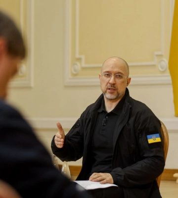 Будівництво третього рівня захисту підстанцій &quot;Укренерго&quot; законсервують, окрім одного-двух об&#039;єктів - Шмигаль