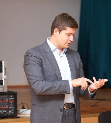 Політичні й бізнес інтереси: навіщо екснардепу Різаненку фейк про власника "Гуліверу" Поліщука Політичні й бізнес інтереси: навіщо екснардепу Різаненку фейк про власника "Гуліверу" Поліщука