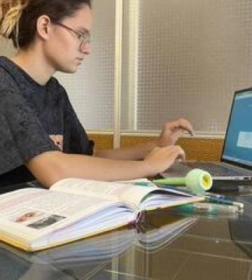 У Полтавській громаді 38 шкіл працюють за змішаною формою, 3 онлайн, 17 - очно