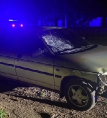 У Лиманці автомобіль збив жінку, що йшла по дорозі: вона померла у лікарні