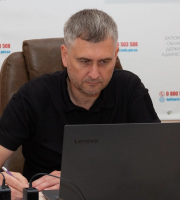 Гаряча лінія Запорізької ОДА: заступник голови Євген Мироненко відповів на запитання та запити громадян