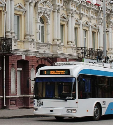 Деякі трамваї та тролейбуси в Дніпрі сьогодні курсуватимуть зі змінами