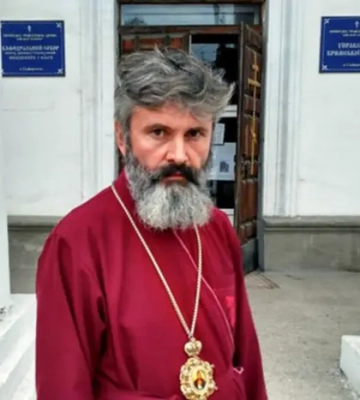 У Києві невідомі побили митрополита Климента: поліція відреагувала