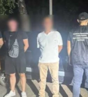 На Закарпатті двох «водолазів» з переправником затримали біля кордону з Румунією
