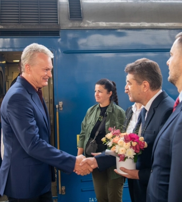 Прем&#039;єрка Латвії та голова Сенату Чехії приїхали до Києва