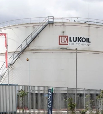 Россия возобновит экспорт нефти в Венгрию через Украину - СМИ
